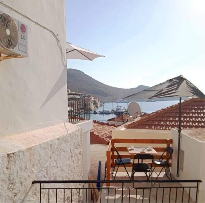 Occasus Room Comfort Chalki Town Extérieur photo